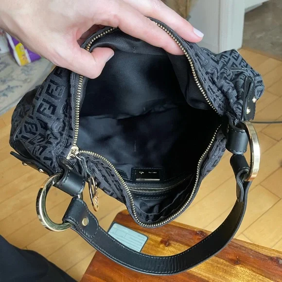 Fendi // vintage Big Tuc Zucchino shoulder bag - Picture 5 of 15